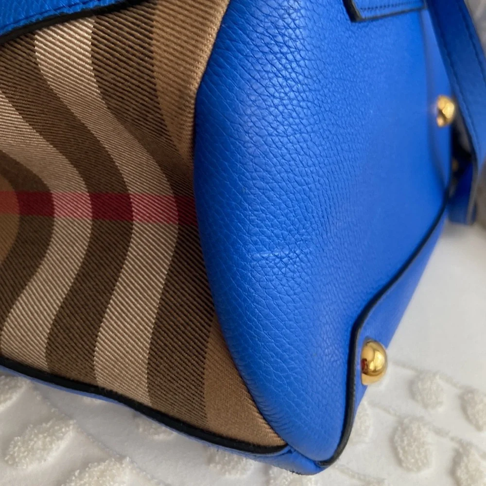 Authentic Burberry Banner Tote House Check Derby - Picture 4 of 8